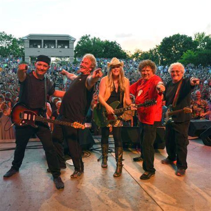 Bandsintown Entradas para ver a Maddy Smith en The Stand (Outside