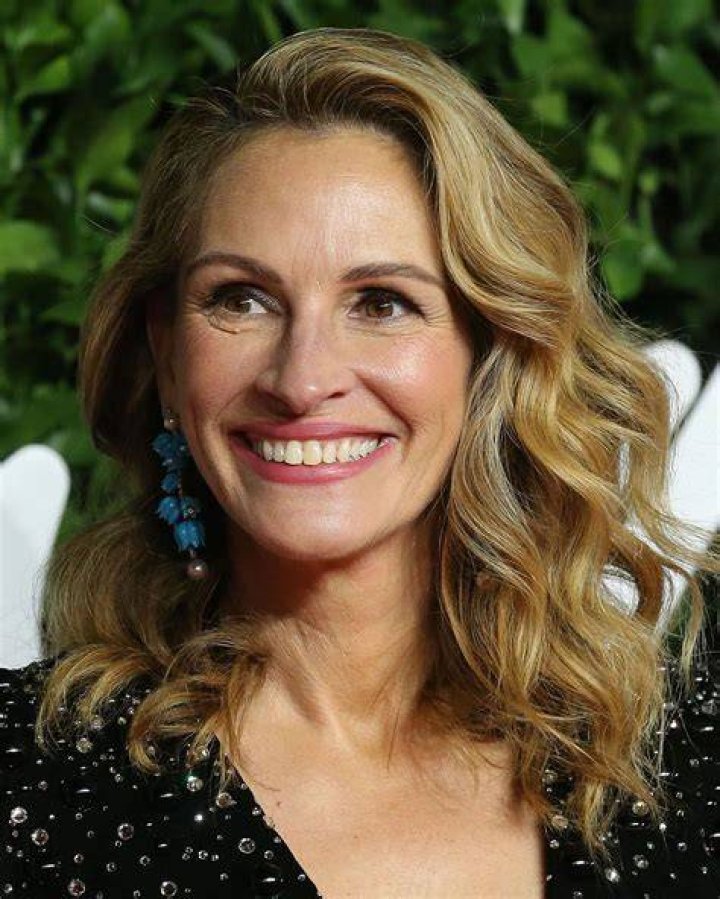 Julia Roberts' Husband Daniel and Son Phinnaeus Step Out Photos